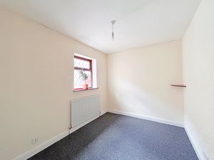 Bedroom- click for photo gallery